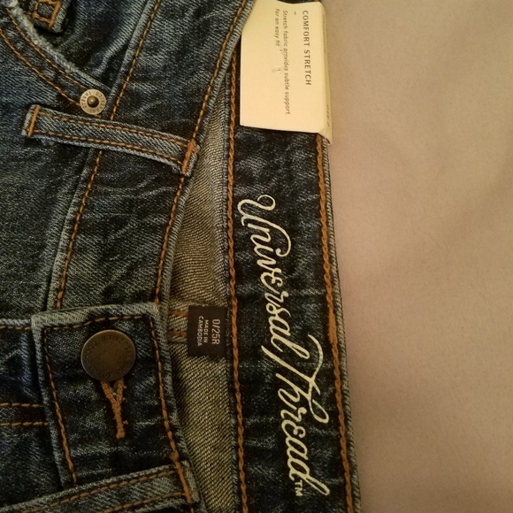 Jean - Picture 3 of 5